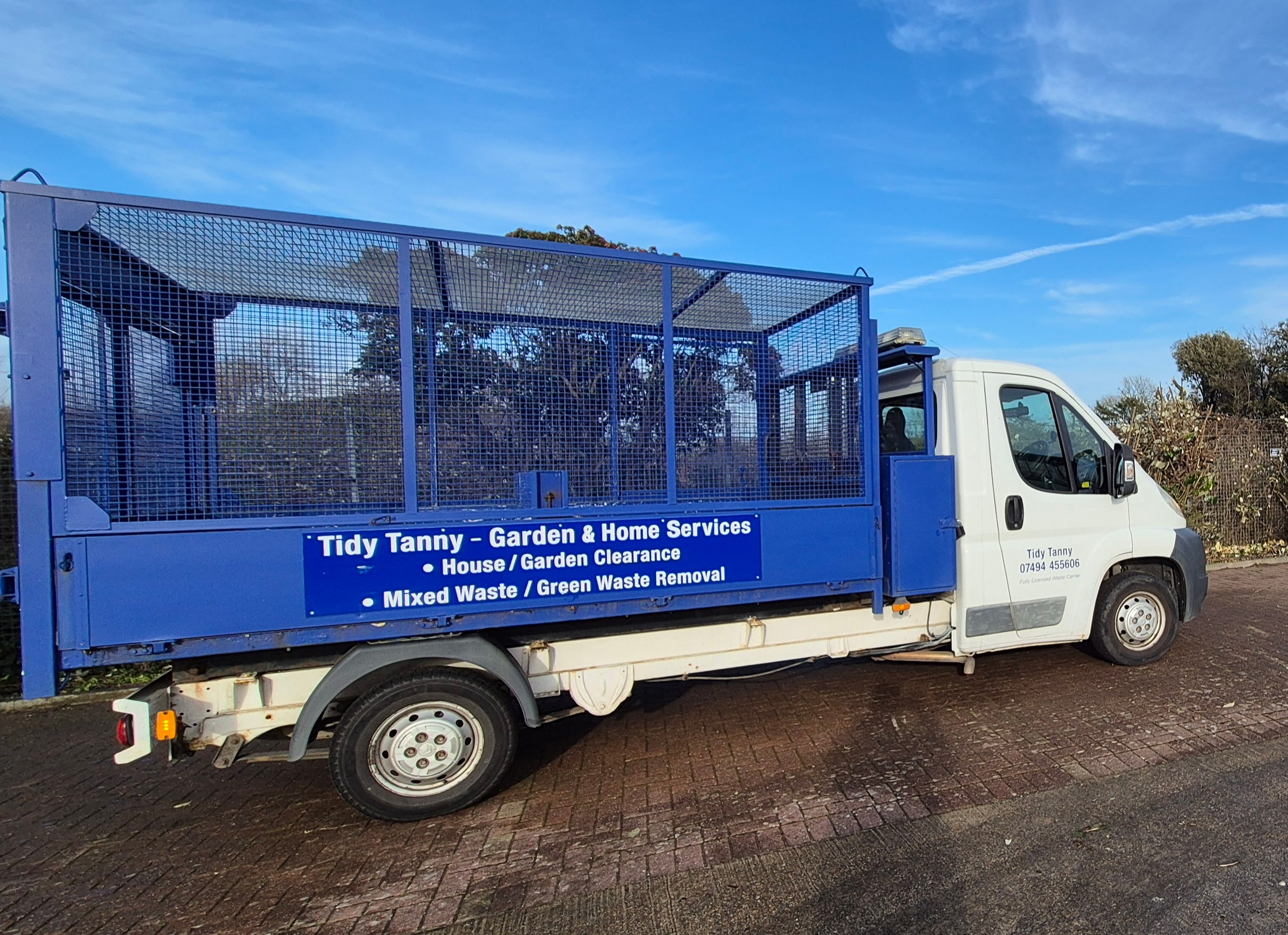 The Tidy Tanny Tipper